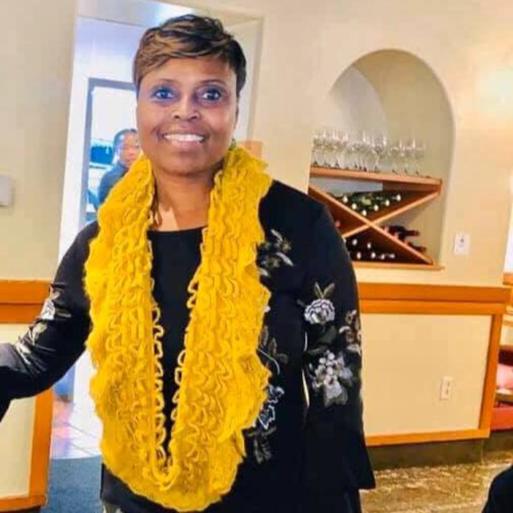 Meet your Posher, Angela